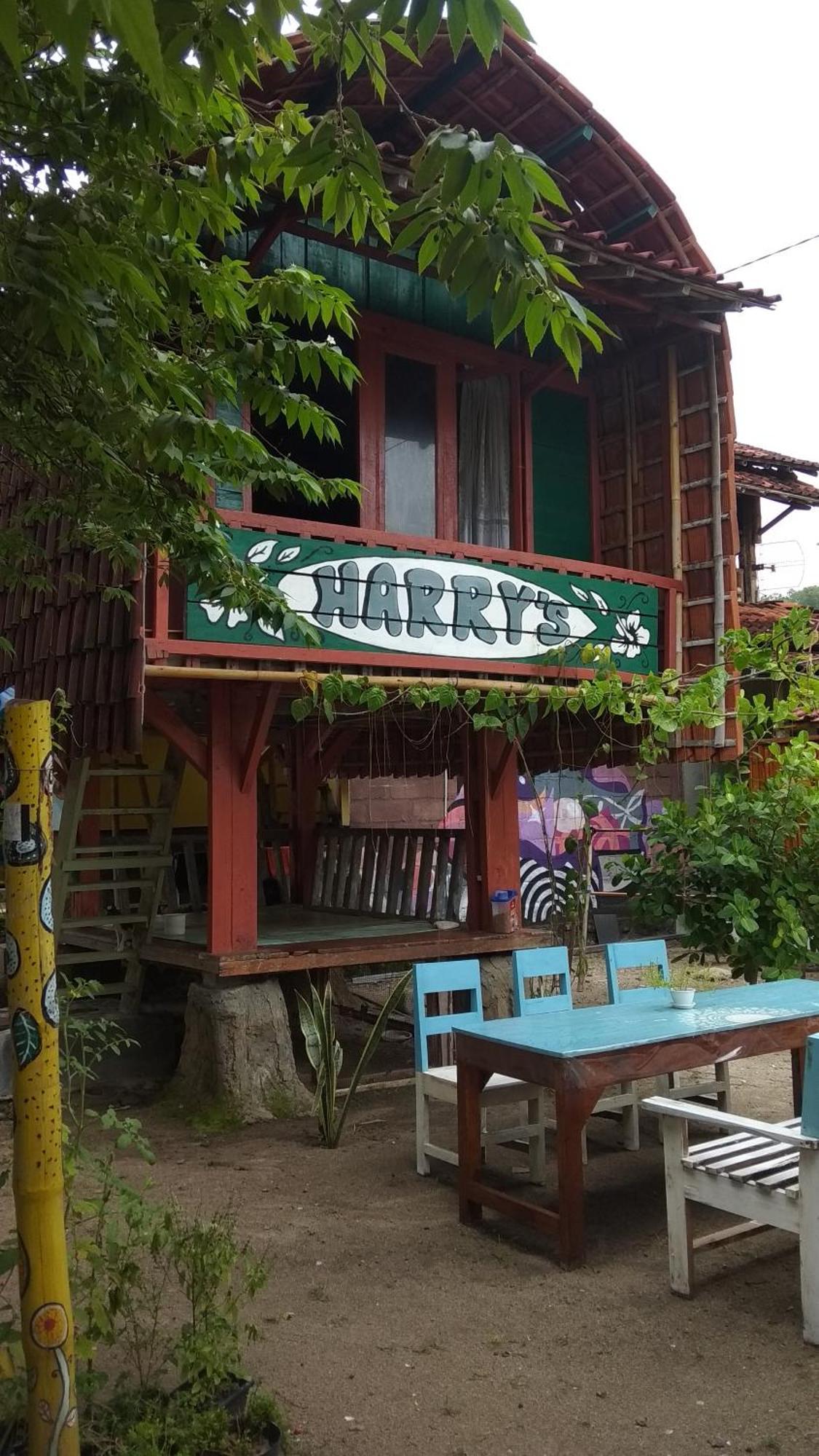 Harry'S Ocean House Watukarung Homestay Kalak Room photo